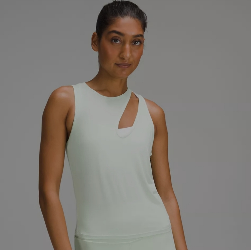 NWT Lululemon Shoulder Cut-Out Yoga Tank Size 8